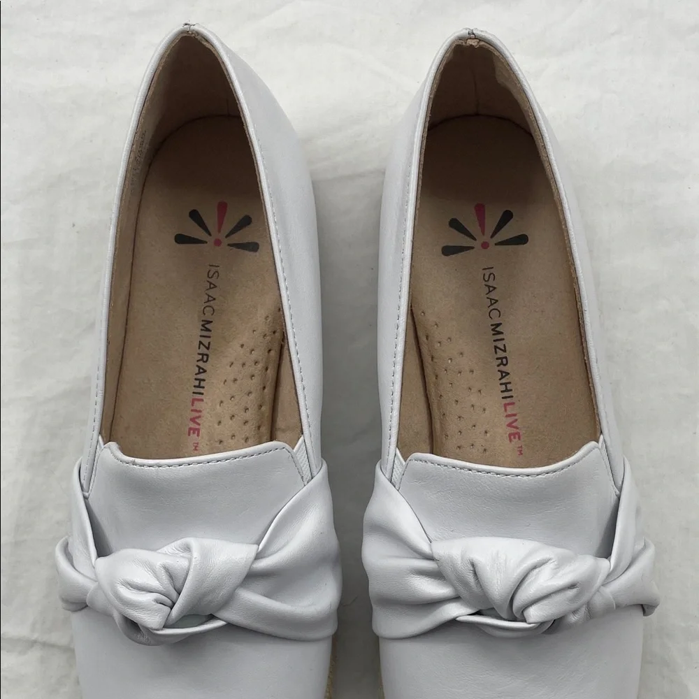 NEW! Isaac Mizrahi White Leather Espadrille Loafers with Bow. 6.
